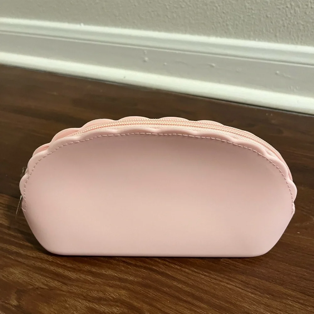 Darphin Paris Makeup Case, Silicone Pink